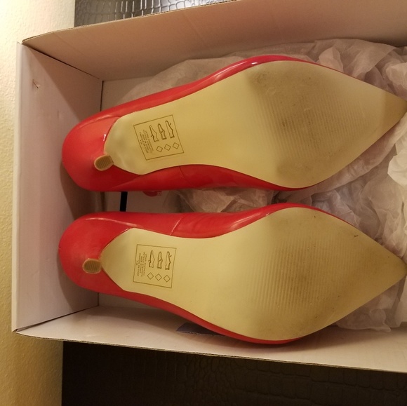 Shoes - Picture 5 of 5